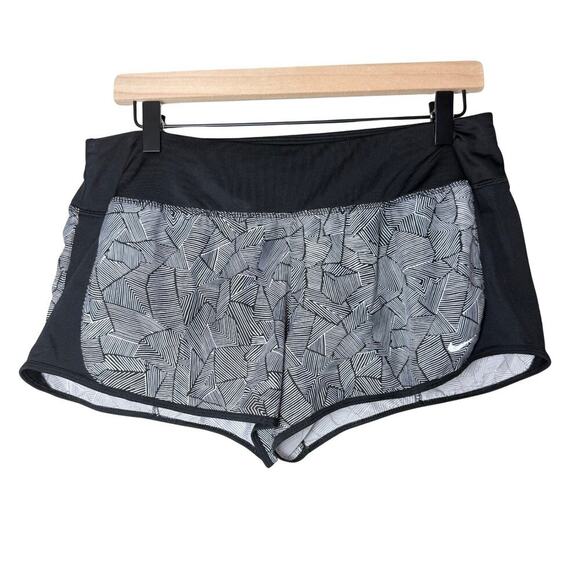 Nike Women’s Canopy Crew Printed Black and White Dri-Fit Shorts Black Size L - Picture 1 of 7